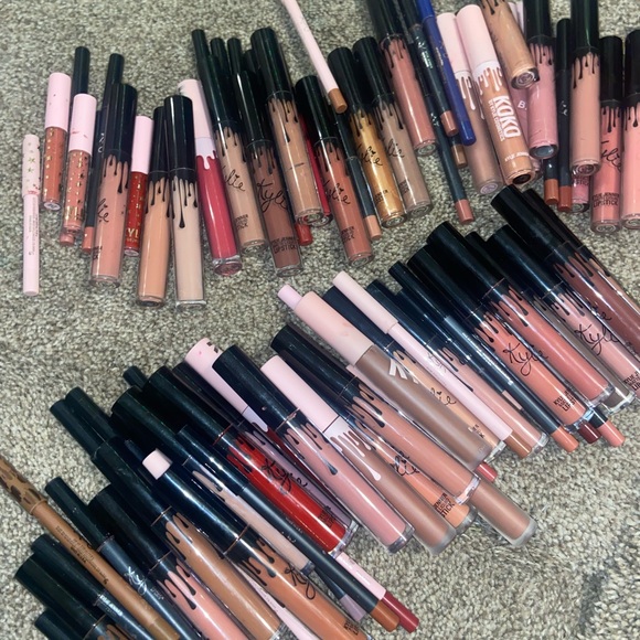 Kylie cosmetics lip kit lot - Picture 3 of 9